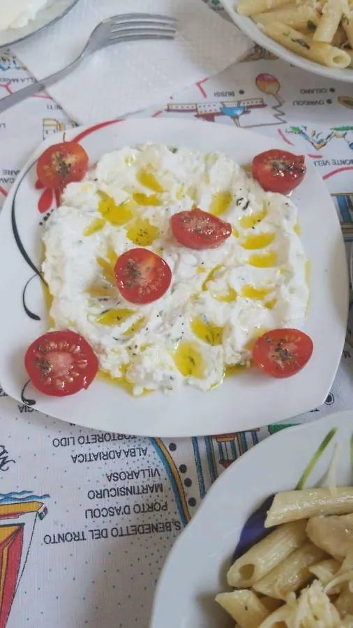 ***  Joni Restaurant Hotel Bucimas Albanië