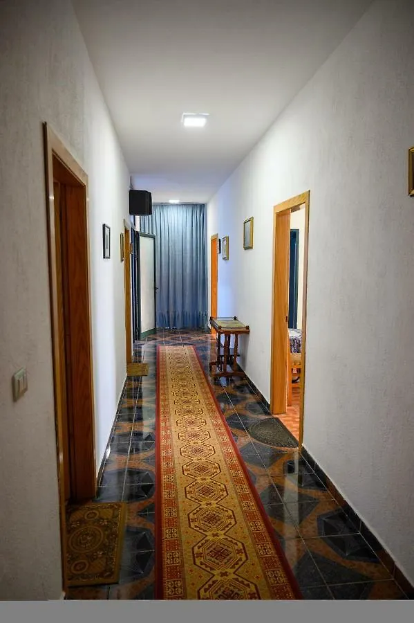 Joni Restaurant Hotel Bucimas 3*,  Albania